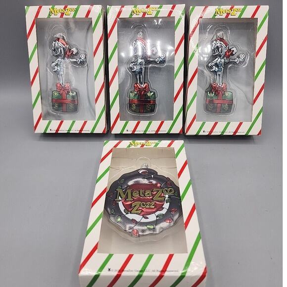 MetaZoo 2022 Christmas Pin Club Set of 4 Ornaments ONLY 2 Kinds of Pins - Picture 1 of 7